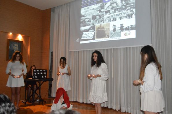 8 MART DÜNYA KADINLAR GÜNÜ GÖSTERİSİ