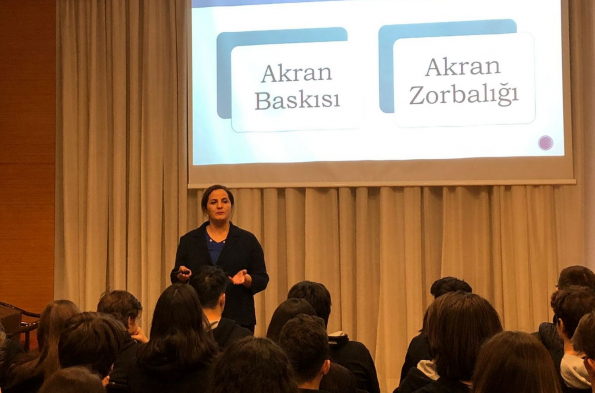 Psikolojik Danışmanımız Özlem SARAÇ