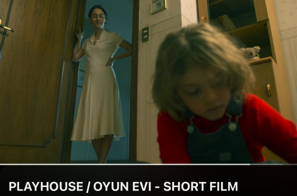  Efe Ekener - Playhouse