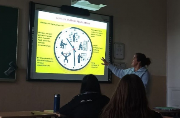 Psikolojik Danışmanımız sunumu - Özlem Saraç