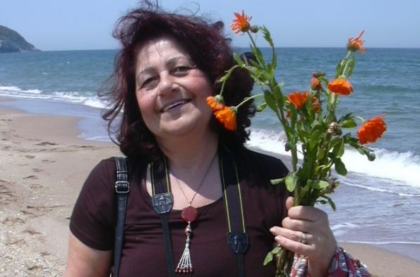 Sevgili Ayşe Hocamız