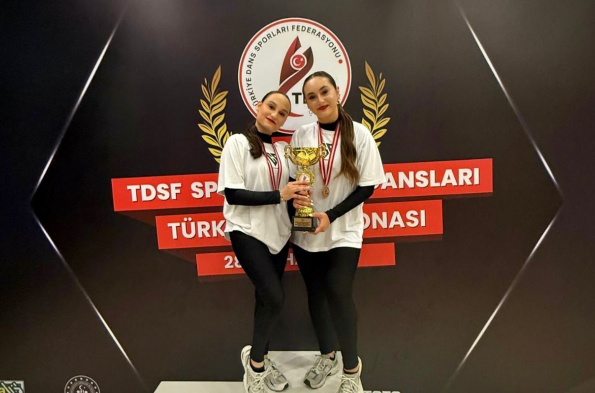 ​9. Sınıf Öğrencilerimizin Dans Yarışması