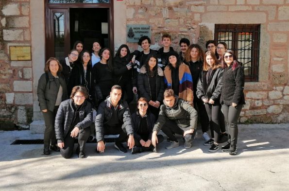 Kadın Eserleri Kütüphanesi ve Bilgi Merkezi