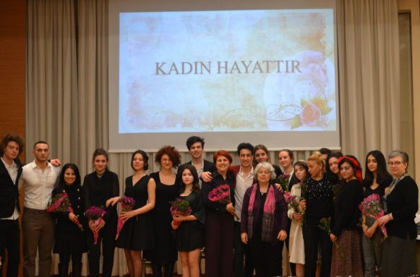 KADIN İNSANDIR ERKEK İNSANOĞLU…