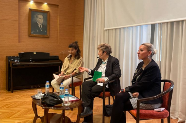 İtalyan yazar Dacia Maraini